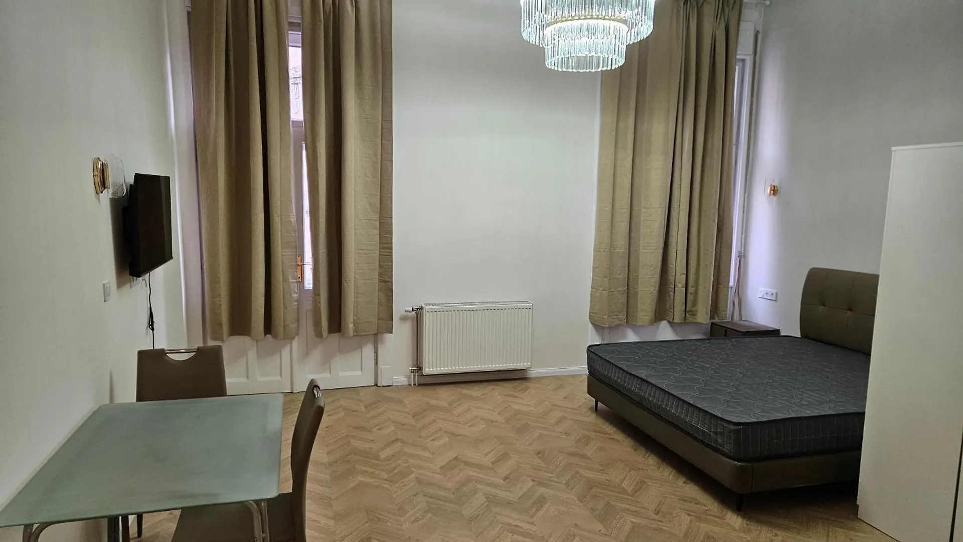 Designer Apartments Near Kalvin Square Budapešť